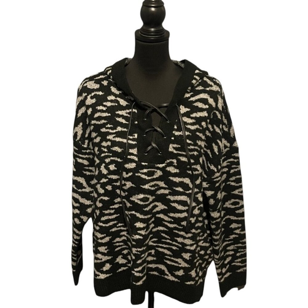 ROCK & REPUBLIC HODDIE SWEATER